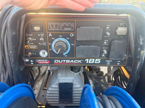 Summit White 2015 Chevrolet Colorado WT