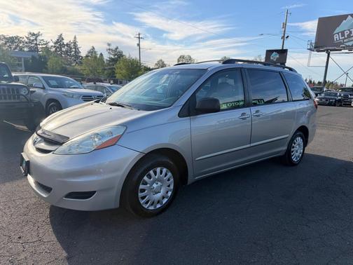 Silver Shadow Pearl 2006 Toyota Sienna CE