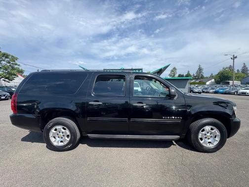 BLACK 2010 Chevrolet Suburban 1500 LS