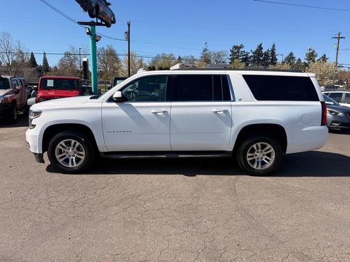 2017 Chevrolet Suburban LT