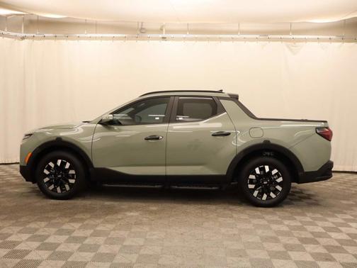 Gray 2025 Hyundai SANTA CRUZ SEL Activity