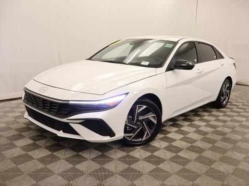 2025 Hyundai ELANTRA HEV SEL Sport