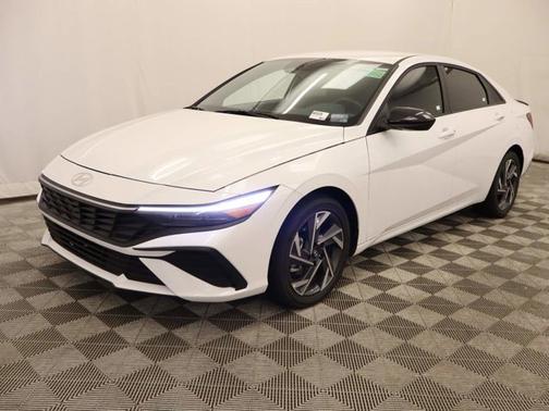 2025 Hyundai ELANTRA HEV SEL Sport