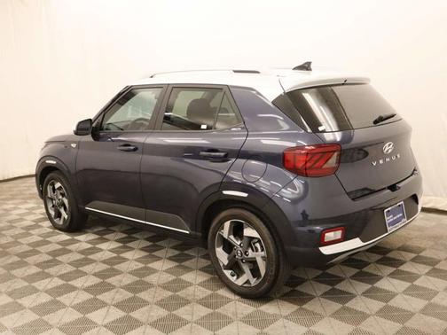 2022 Hyundai VENUE Limited