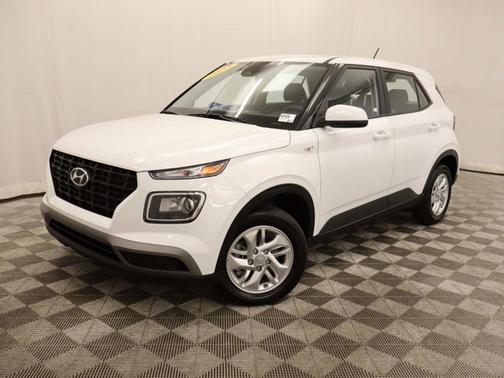 2025 Hyundai VENUE SE