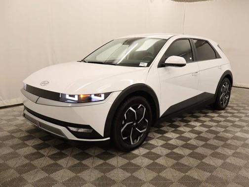 White 2024 Hyundai IONIQ 5 SEL