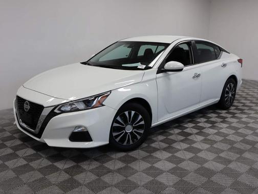 Photo 1 of 16 of 2021 Nissan Altima 2.5 S