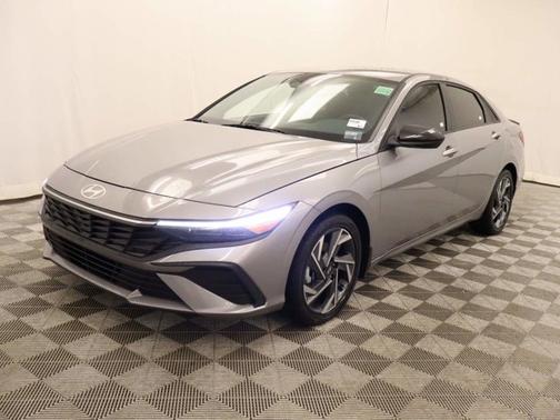 2025 Hyundai ELANTRA HEV SEL Sport