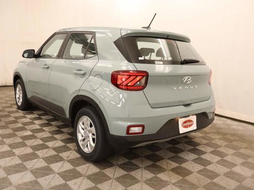 2025 Hyundai VENUE SE