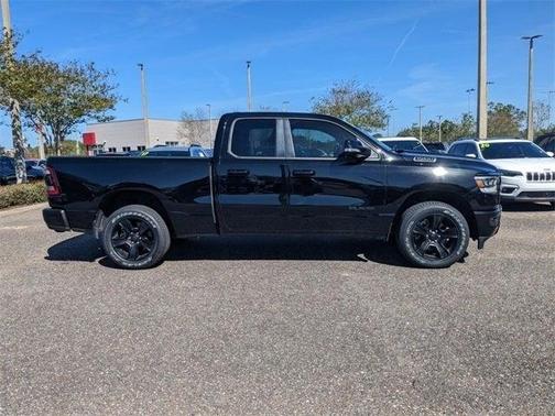 2021 RAM 1500 Big Horn Quad Cab 4x4 64' Box