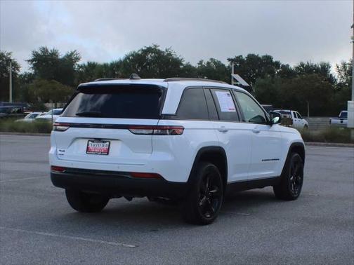 2023 Jeep Grand Cherokee Altitude 4x4
