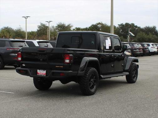 2024 Jeep Gladiator High Tide