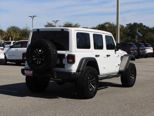 2025 Jeep Wrangler 4-Door Willys 4x4