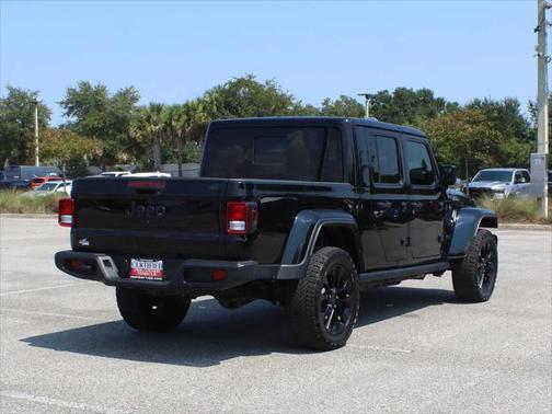 2025 Jeep Gladiator Nighthawk