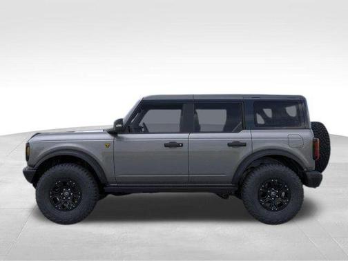 Gray Metallic 2025 Ford Bronco Badlands
