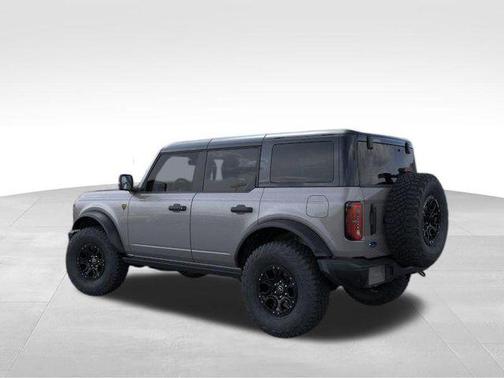 Gray Metallic 2025 Ford Bronco Badlands
