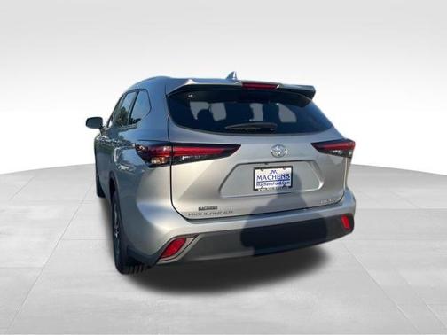 2024 Toyota Highlander