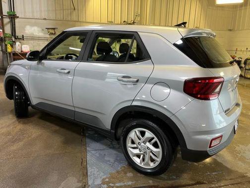 Stellar Silver 2021 Hyundai VENUE SE