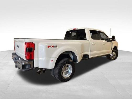 2023 Ford F-350 Lariat Super Duty