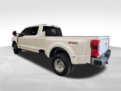 2023 Ford F-350 Lariat Super Duty