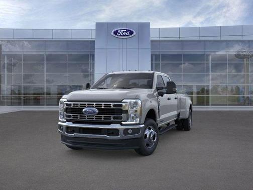 2026 Ford F-350 XLT
