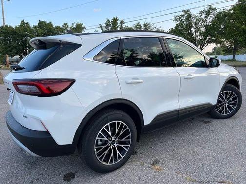 2025 Ford Escape PHEV