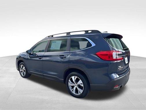 Crimson Red Pearl 2023 Subaru Outback Limited XT