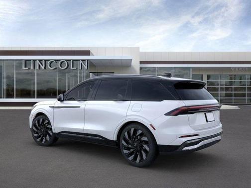 2025 Lincoln Nautilus Reserve