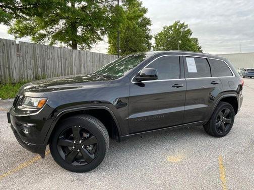 Brilliant Black Crystal Pearlcoat 2015 Jeep Grand Cherokee Altitude