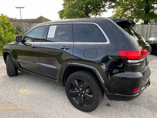 Brilliant Black Crystal Pearlcoat 2015 Jeep Grand Cherokee Altitude