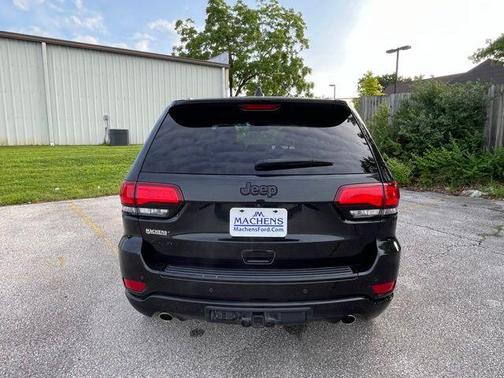 Brilliant Black Crystal Pearlcoat 2015 Jeep Grand Cherokee Altitude