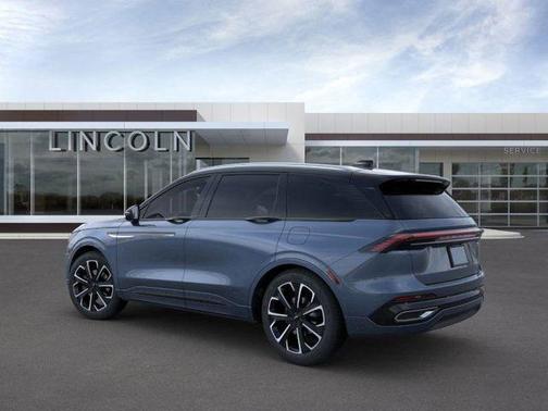 2025 Lincoln Nautilus Reserve