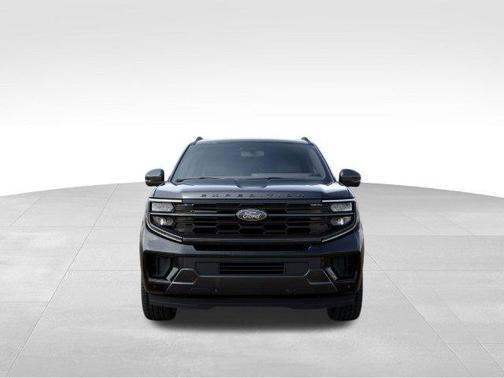 Black Metallic 2027 Ford Expedition Max Platinum