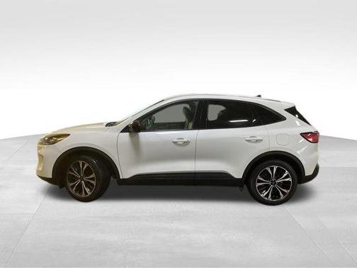 White Metallic 2022 Ford Escape SE