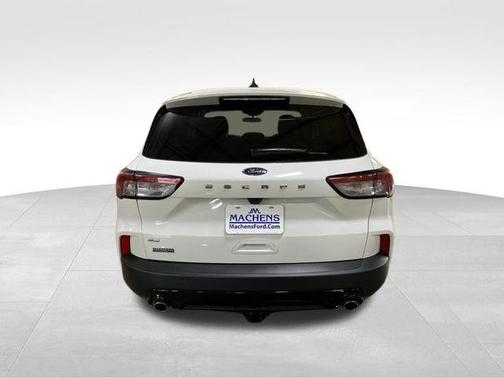 White Metallic 2022 Ford Escape SE