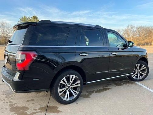 Black Metallic 2023 Ford Expedition Limited