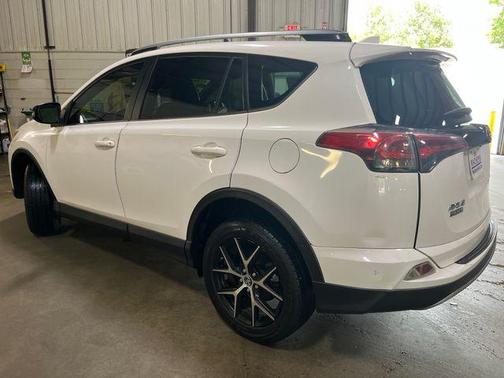 Super White 2017 Toyota RAV4 SE