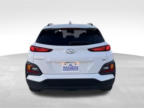 2021 Hyundai KONA SEL Plus