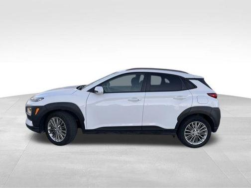 2021 Hyundai KONA SEL Plus