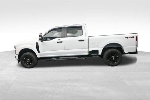 Oxford White 2024 Ford F-250 XL