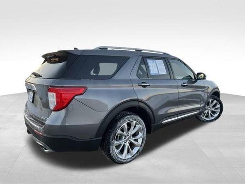 2022 Ford Explorer Platinum