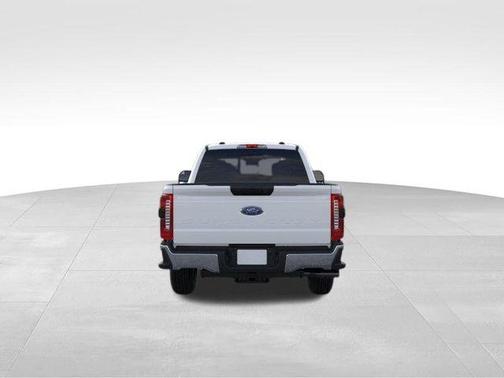 Oxford White 2026 Ford F-250 XLT