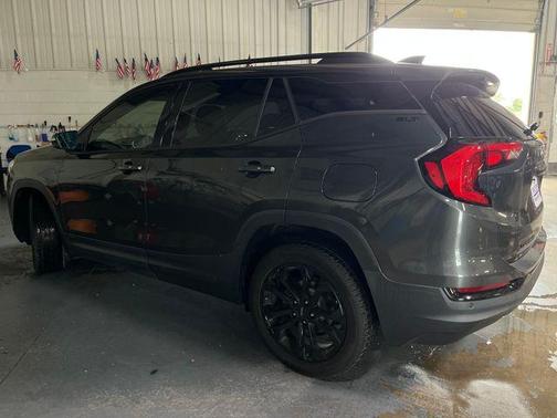 Graphite Gray Metallic 2020 GMC Terrain SLT