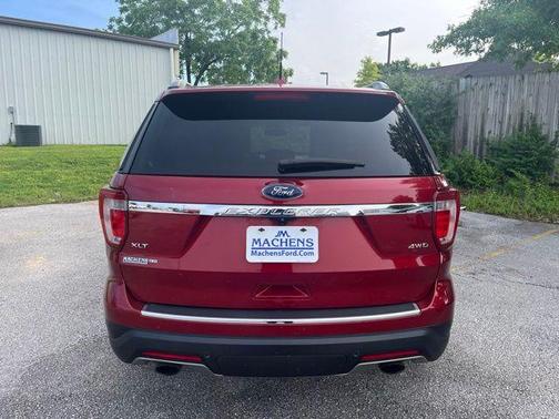 Ruby Red Metallic 2018 Ford Explorer XLT