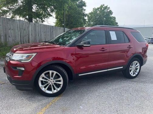 Ruby Red Metallic 2018 Ford Explorer XLT