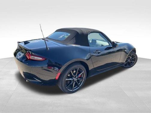 2016 Mazda MX-5 Miata Club