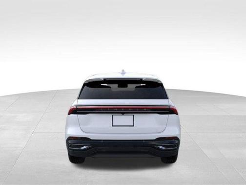 White Platinum Clearcoat Metallic 2026 Lincoln Nautilus Premiere
