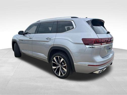 Silver Mist Metallic 2025 Volkswagen Atlas 2.0T SEL Premium R-Line
