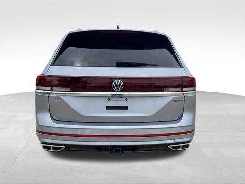 Silver Mist Metallic 2025 Volkswagen Atlas 2.0T SEL Premium R-Line