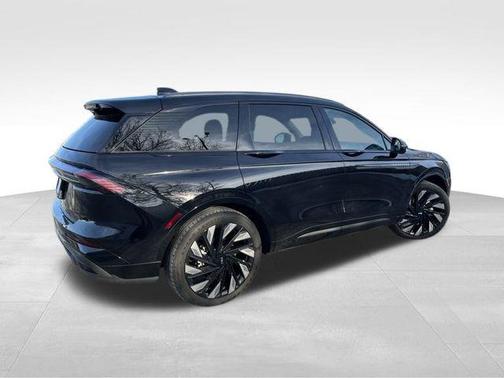 2025 Lincoln Nautilus Reserve